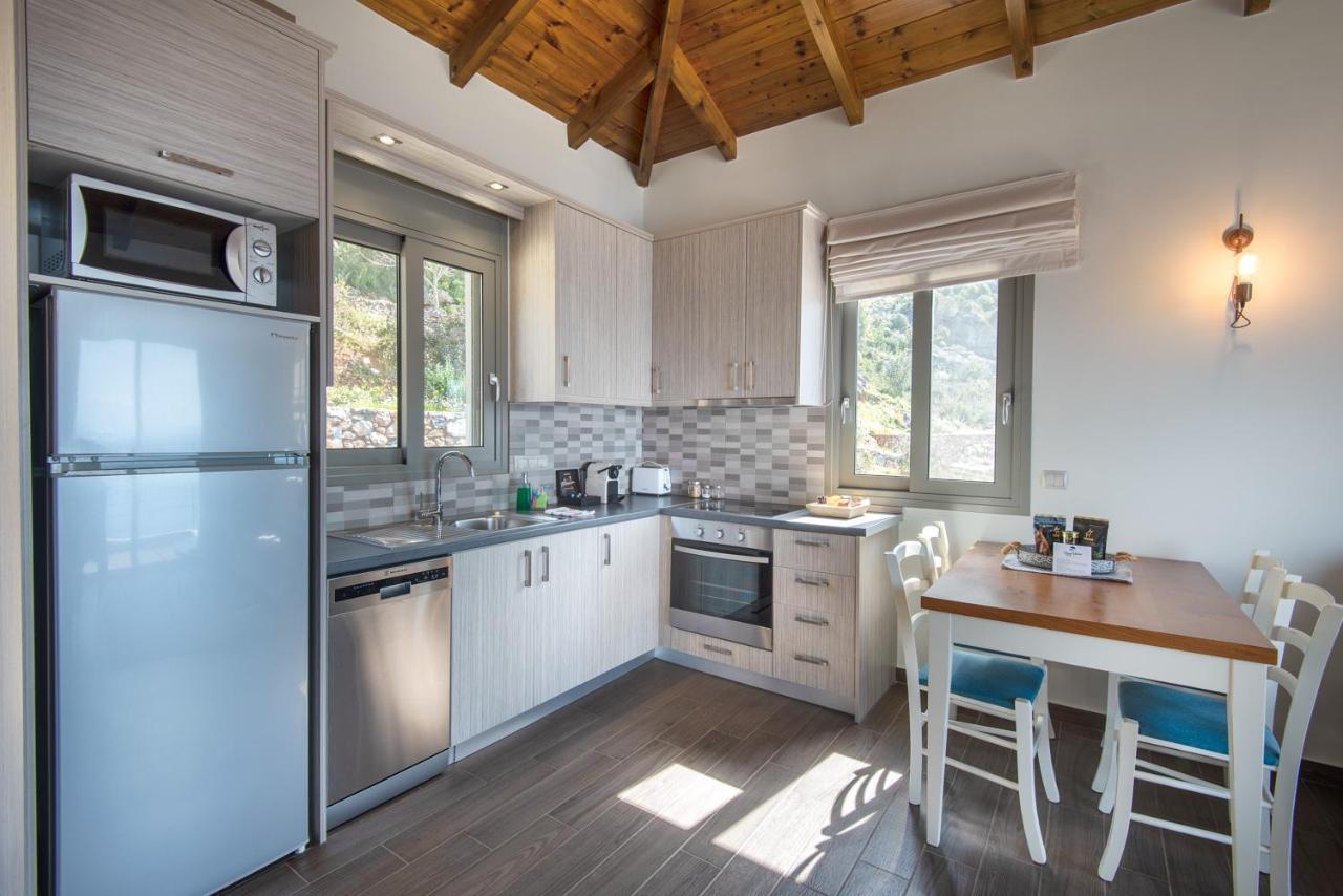Bay View Guesthouses 칼라마타 외부 사진