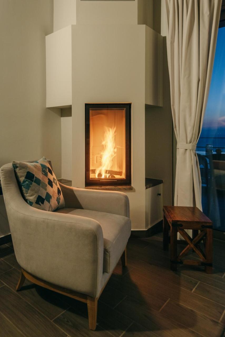 Bay View Guesthouses 칼라마타 외부 사진