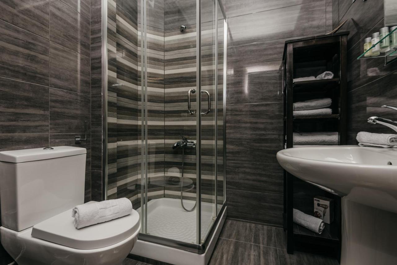 Bay View Guesthouses 칼라마타 외부 사진