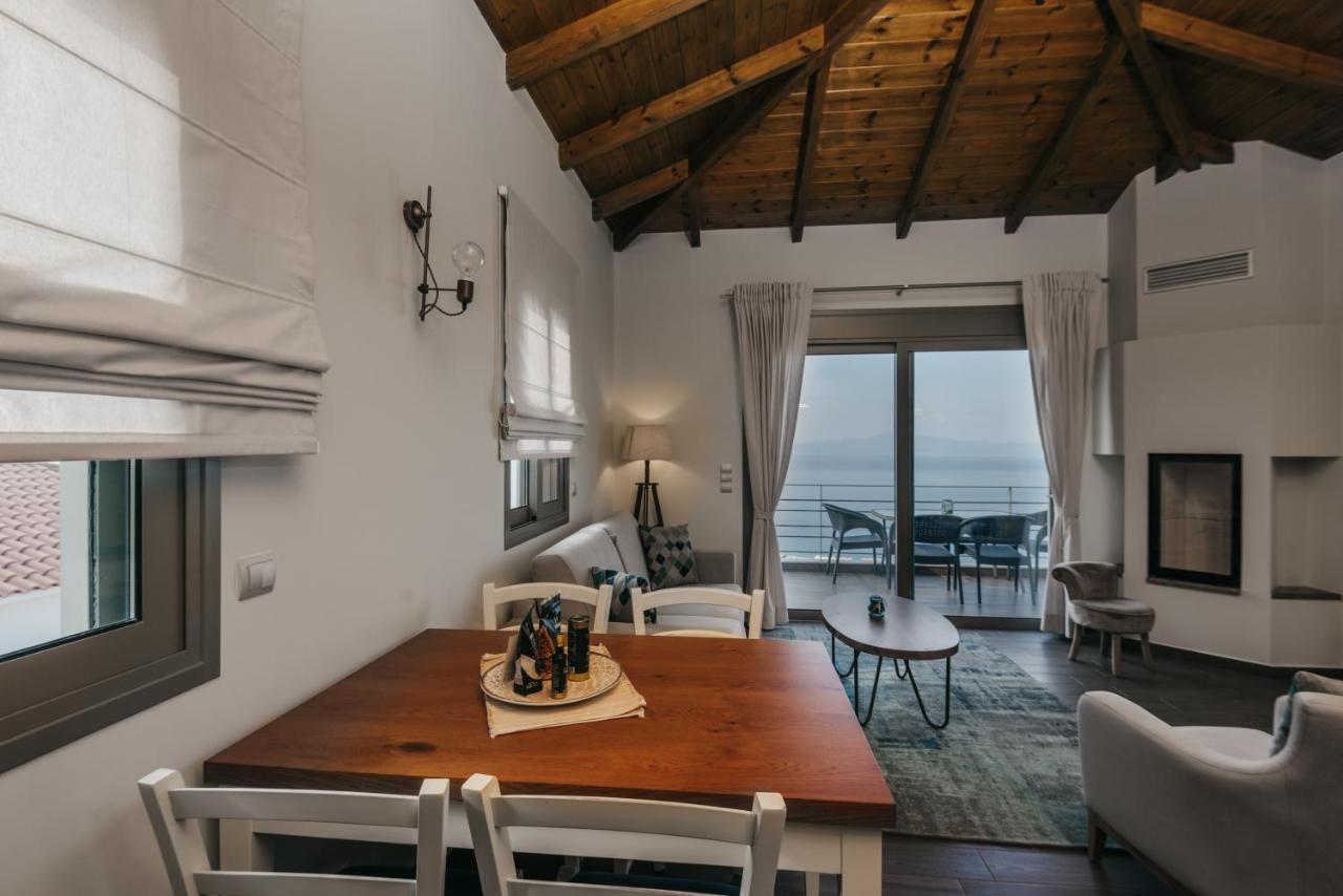 Bay View Guesthouses 칼라마타 외부 사진