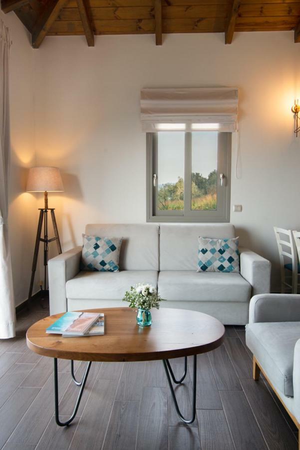 Bay View Guesthouses 칼라마타 외부 사진