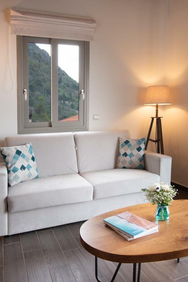 Bay View Guesthouses 칼라마타 외부 사진