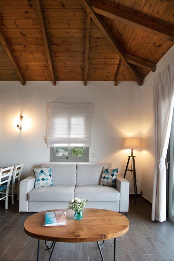 Bay View Guesthouses 칼라마타 외부 사진