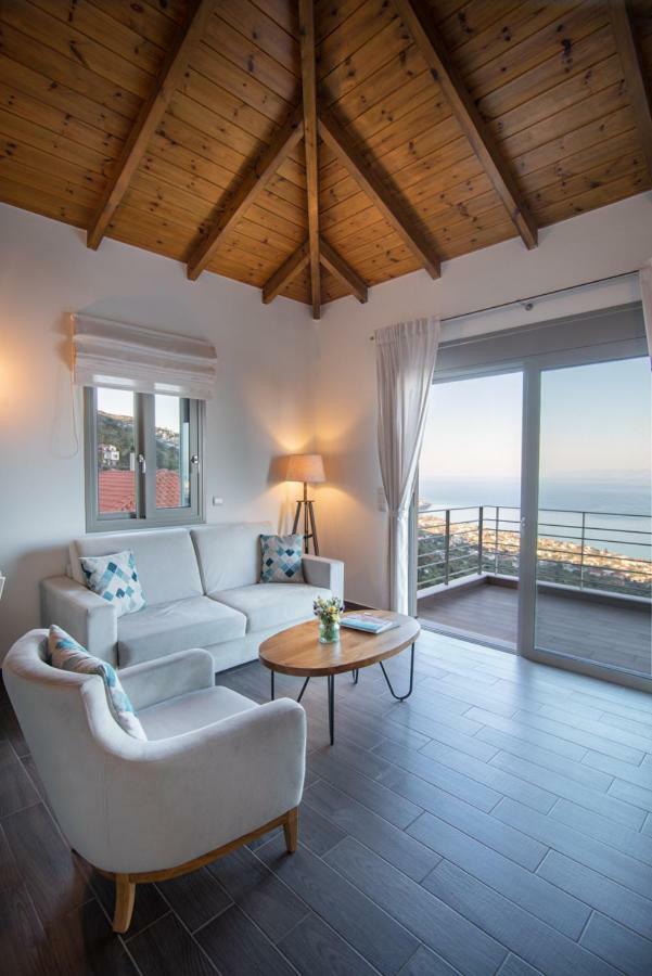 Bay View Guesthouses 칼라마타 외부 사진