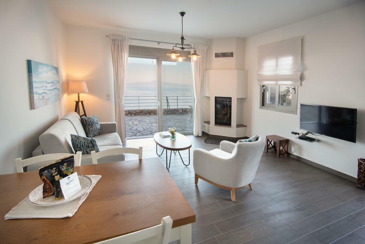 Bay View Guesthouses 칼라마타 외부 사진