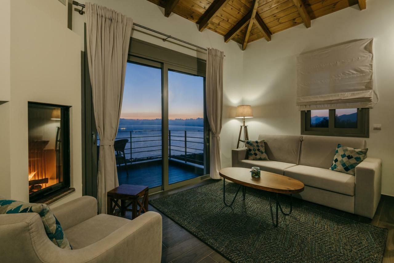 Bay View Guesthouses 칼라마타 외부 사진